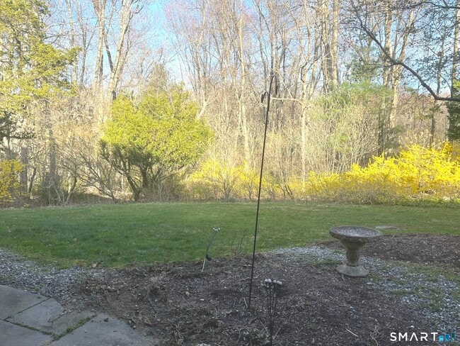 Building Photo - 725 Heritage Vlg