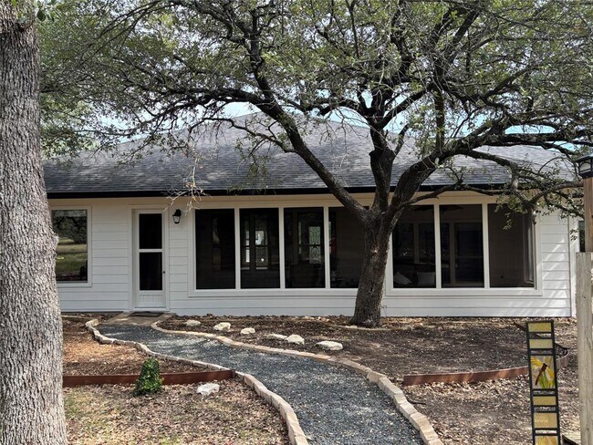 Building Photo - 17109 Northlake Hills Dr