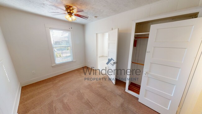 Building Photo - 207 N Spokane St