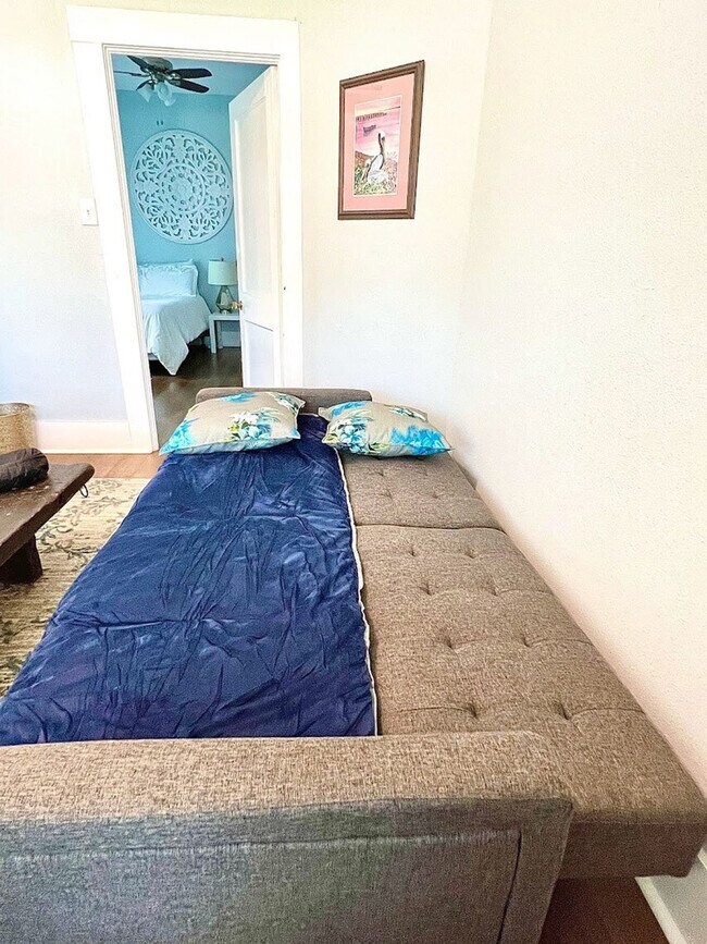 Building Photo - 1525 5th St