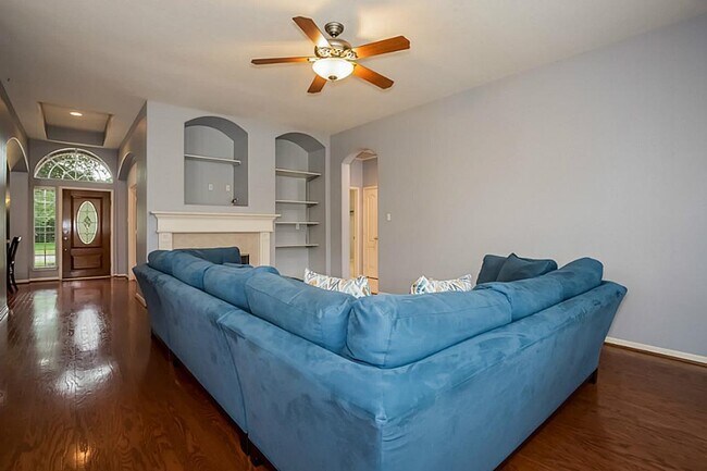 Building Photo - 6105 Jordan Dr