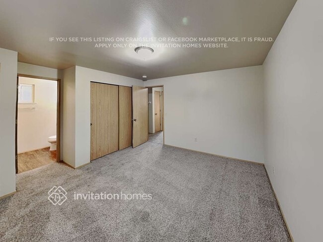 Building Photo - 5125 69th Ave NE