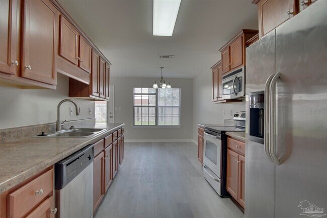Building Photo - 1292 Wetherby Rd
