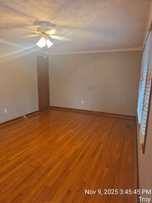 Building Photo - 912 Hunters Lodge Rd