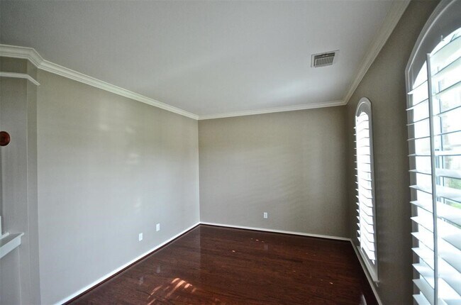 Building Photo - 5802 Sage River Ct