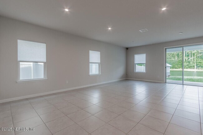 Building Photo - 1536 Tan Tara Trl