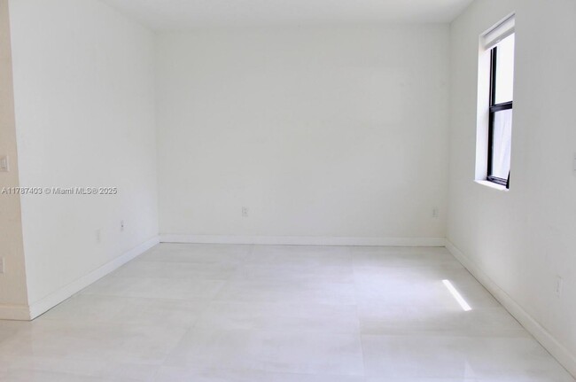 Building Photo - 28738 SW 134th Ct