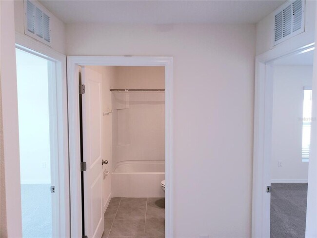 Building Photo - 12211 Kingsley Trl