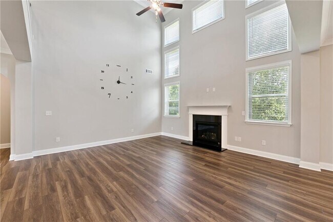 Building Photo - 6375 Haystack Ct