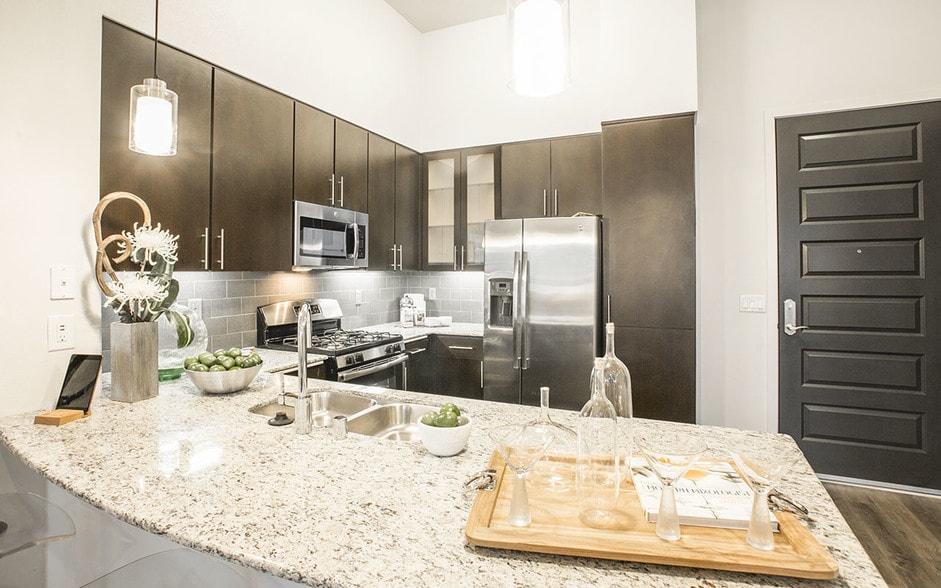 Motif 21021 Erwin St Woodland Hills CA 91367 Apartment Finder