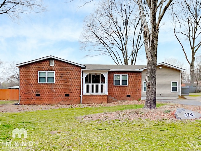 Building Photo - 128 Manor Cir