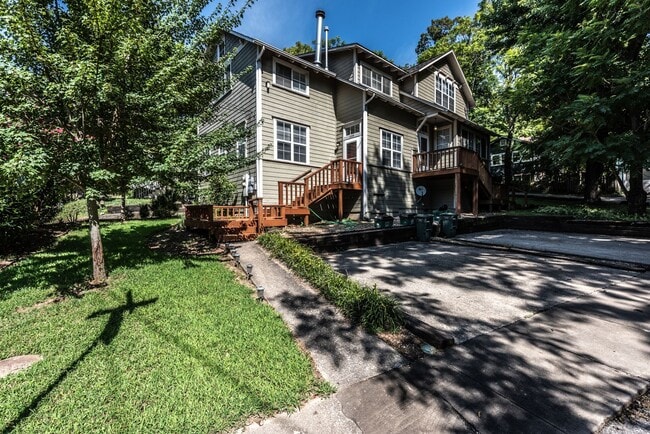 Building Photo - 209 Trent Ave