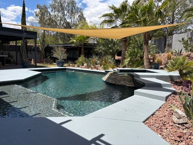 Building Photo - 11548 Valentino Ln