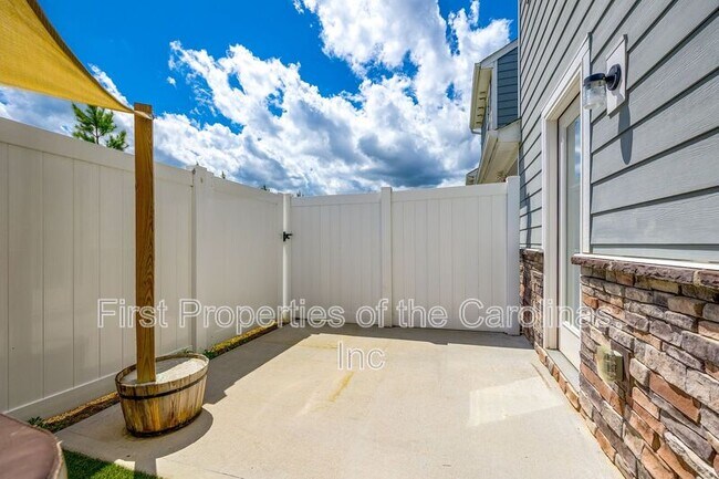 Building Photo - 7545 Hartsfield Dr