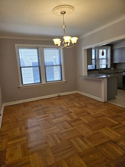 Building Photo - 7518 Cromwell Dr