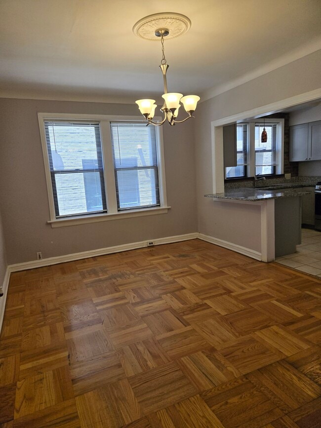 Building Photo - 7518 Cromwell Dr