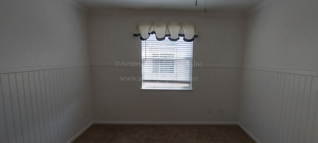 Building Photo - Sierra View Townhouse Lincoln  2 Bed 2 Ba ...