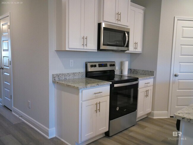 Building Photo - 13416 Shoshoney Cir