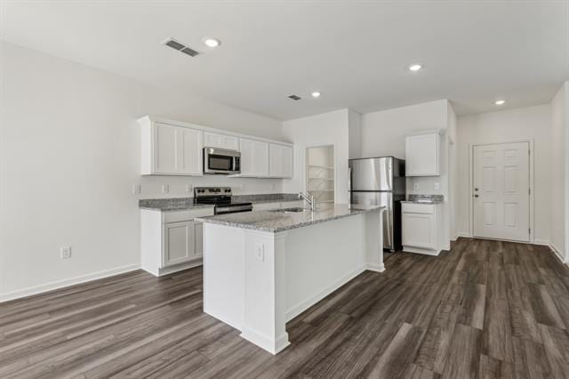 Building Photo - 3225 Landslide Dr