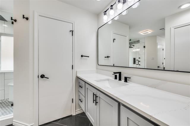 Building Photo - 3805 Brookhaven Cir