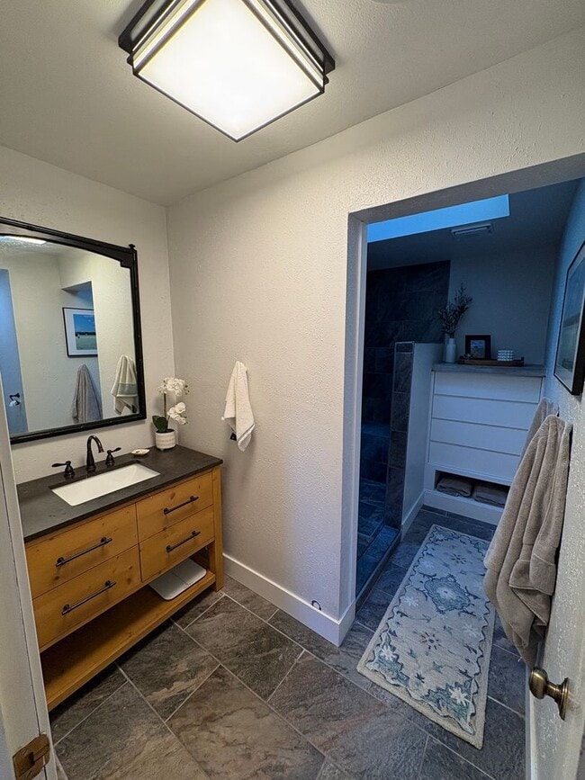 Building Photo - Beautiful West End 3-Bedroom | Fully Furnished | Utilities + WiFi Included | Hot Tub Retreat