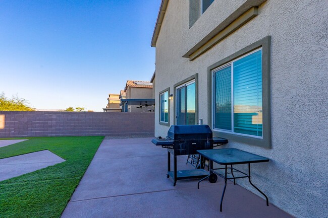 Building Photo - Beautiful North Las Vegas Pool Home With 1...