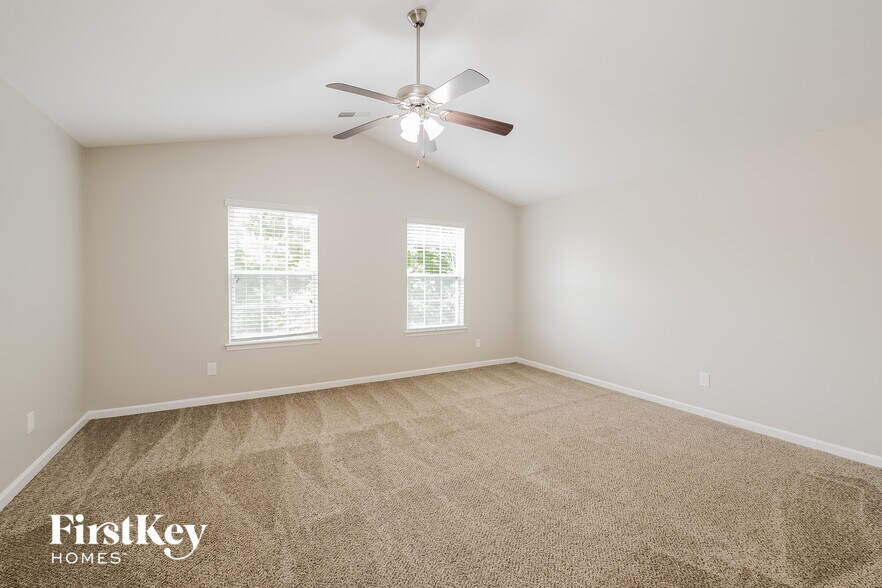 Building Photo - 1684 Castle Peak Dr