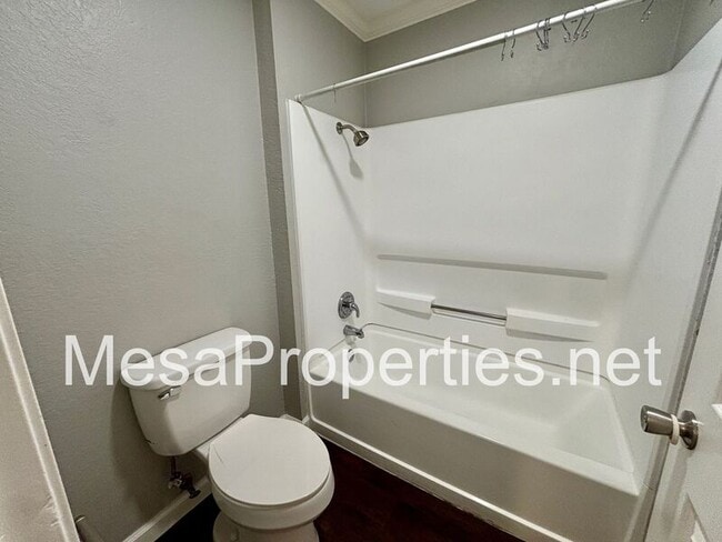 Building Photo - 10151 Arrow Route