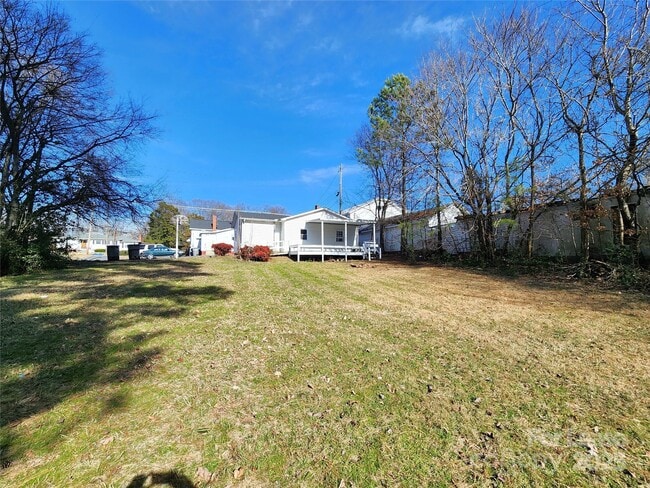 Building Photo - 420 Jackson Park Rd