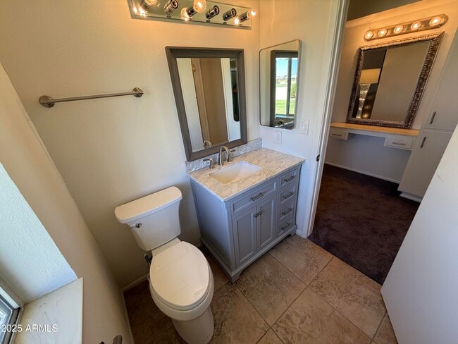 Building Photo - 10416 W Prairie Hills Cir