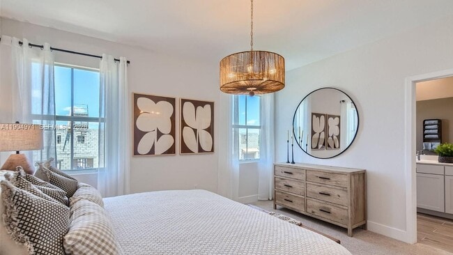 Building Photo - 117 SW 170th Ave