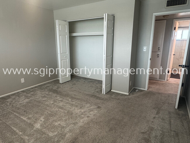 Building Photo - 2415 N 71st St