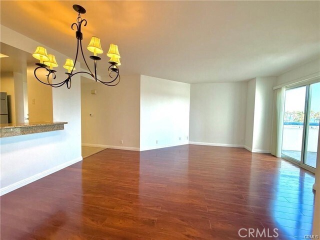 Building Photo - 525 E Seaside Way