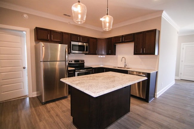 Building Photo - 119 Cornerstone St