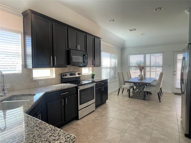 Building Photo - 1801 Brownwood Blvd