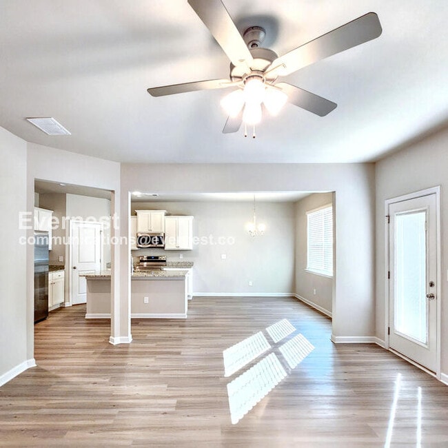 Building Photo - 1539 Persimmon Trce