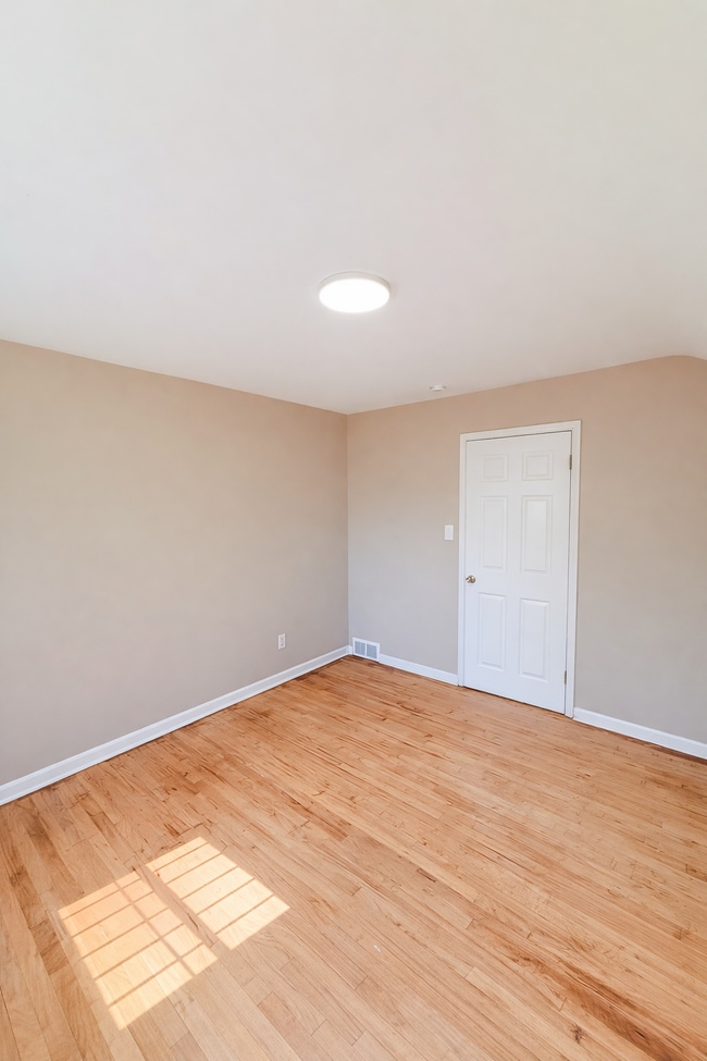 Building Photo - 5280 Alter Rd