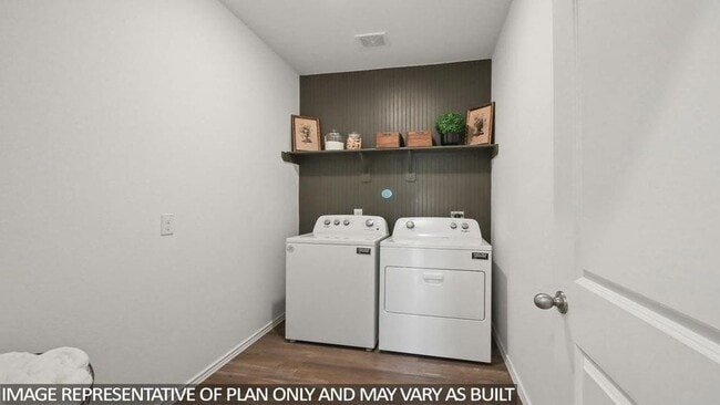 Building Photo - 559 Belle Spgs Ln