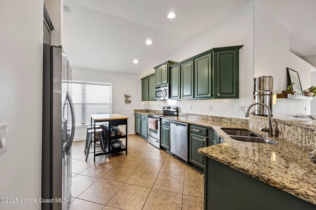 Building Photo - 1236 Alaqua Way