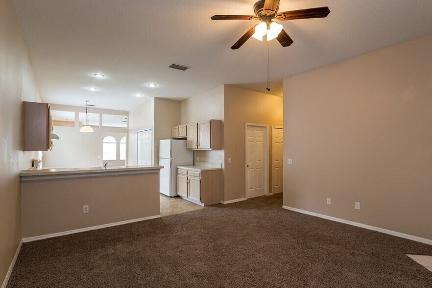 Building Photo - 2390 Cobblefield Cir