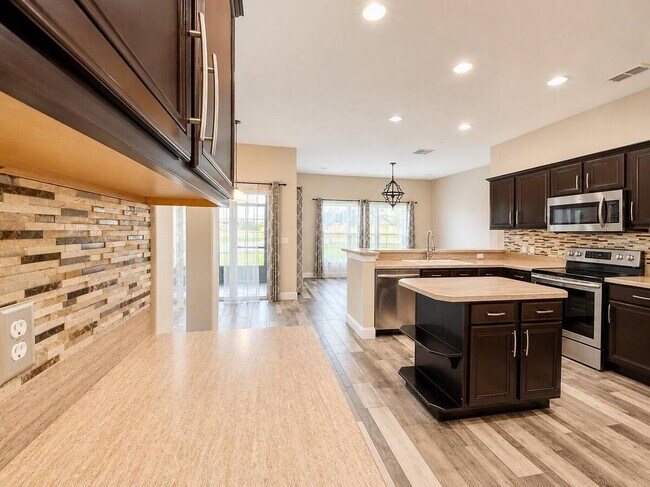 Building Photo - 3180 Winding Trail