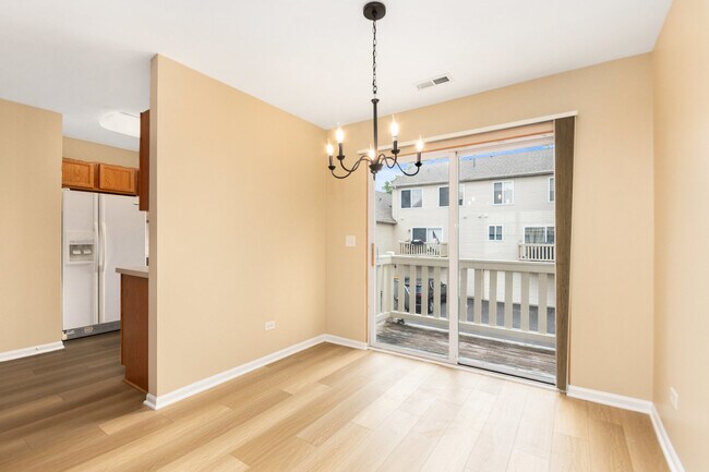 Building Photo - 2611 Canyon Dr