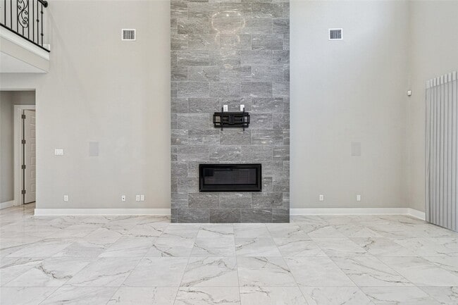 Building Photo - 916 Savannah Trl