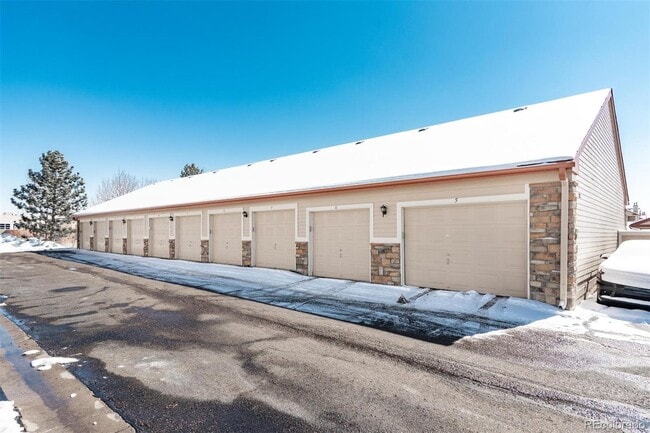 Garage Unit - 8412 S Holland Ct