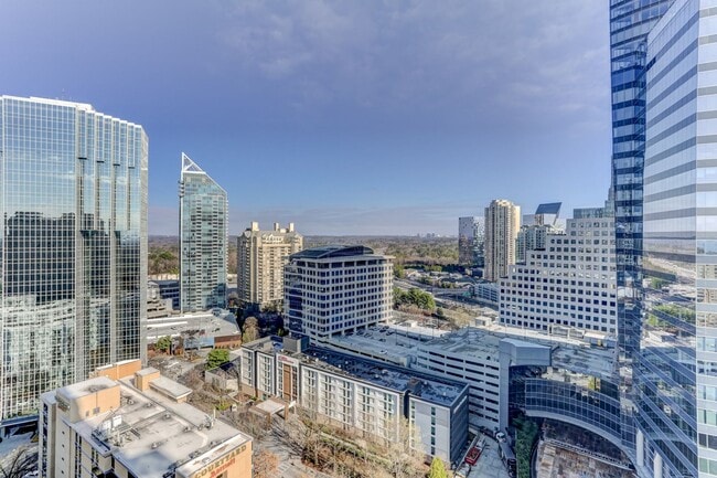 Building Photo - Gorgeous Two Bedroom Condo with Stunning Views of Buckhead!
