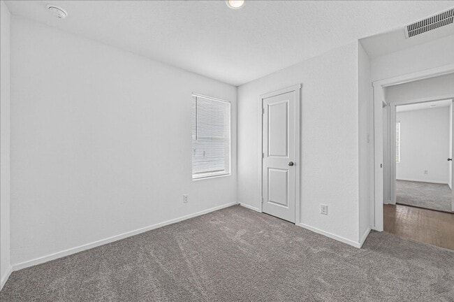 Building Photo - 1314 Lady Yoli St
