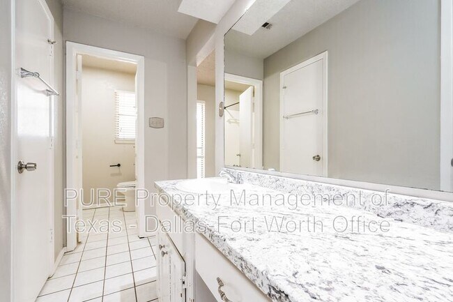 Building Photo - 7232 Timberidge Dr