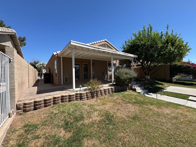 Building Photo - 24 S Willow Creek St