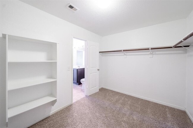 Building Photo - 15810 Mountain Willow Way
