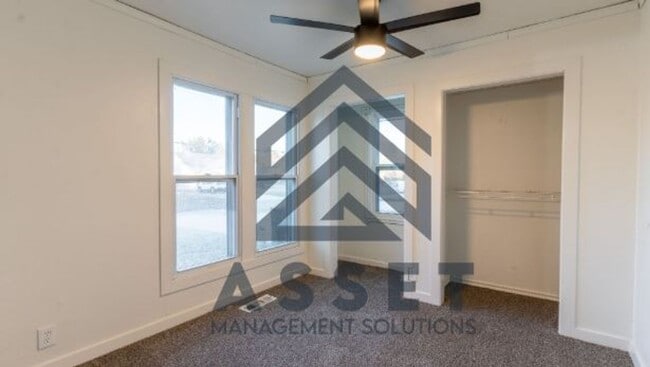 Building Photo - 4 Bedroom Rent to Own Home Available!